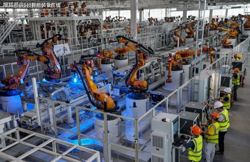 探訪恒大汽車“黑燈工廠” 2545臺機器人如何定義工業(yè)美學與零差錯作業(yè)